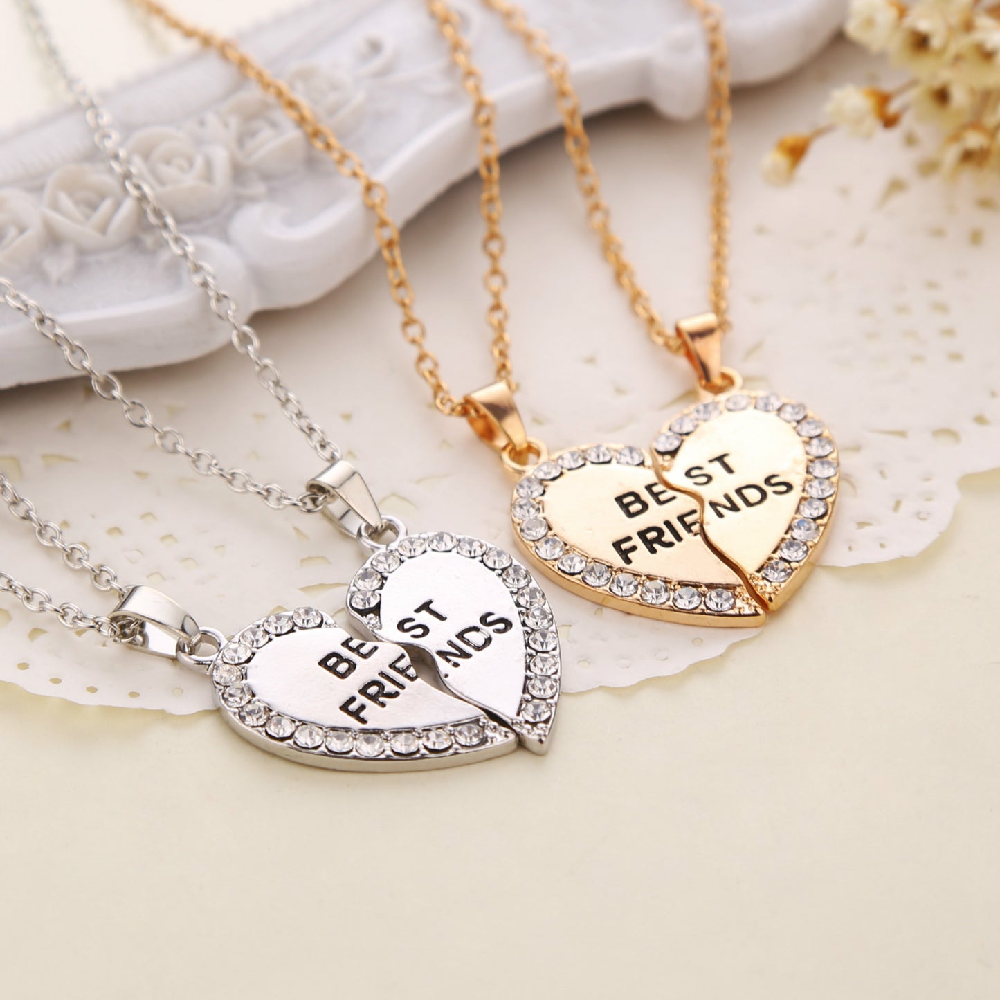 SHUANGR 2pcs Charming Splice Heart Pendant Best Friend Letter Necklace Women Gifts 2 Color Choose Jewelry